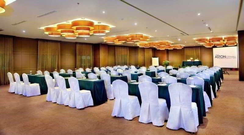 Grand City Hall Hotel & Serviced Residences Medan Eksteriør billede